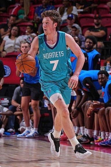 黄蜂选人的触底反弹：4号秀1数据超库里历史第一 水状元要给他让道