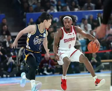 CBA杯：原帅末节11分山西拒广东逆转取连胜 诺威尔29+6徐杰25+11_奎因