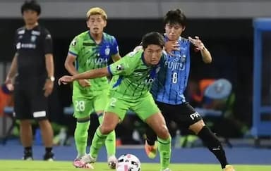 京都不死鸟主场迎战神户胜利船，1分之差改写赛季命运_比赛_战术_亚冠