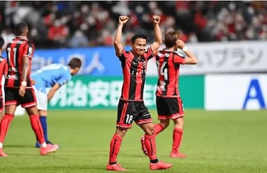 浦和红钻主场死磕川崎前锋！亚冠资格争夺关键战_进攻_联赛_后防线